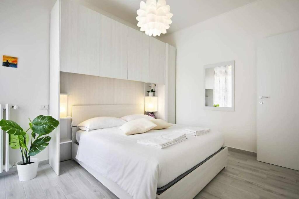 Sunny San Siro Stadio Apartment ミラノ エクステリア 写真