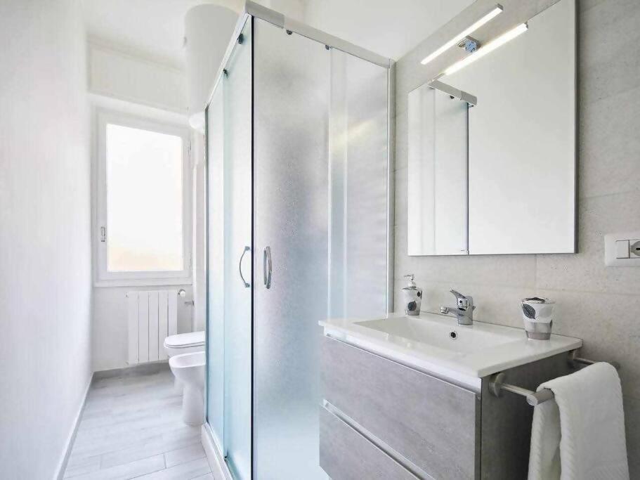 Sunny San Siro Stadio Apartment ミラノ エクステリア 写真