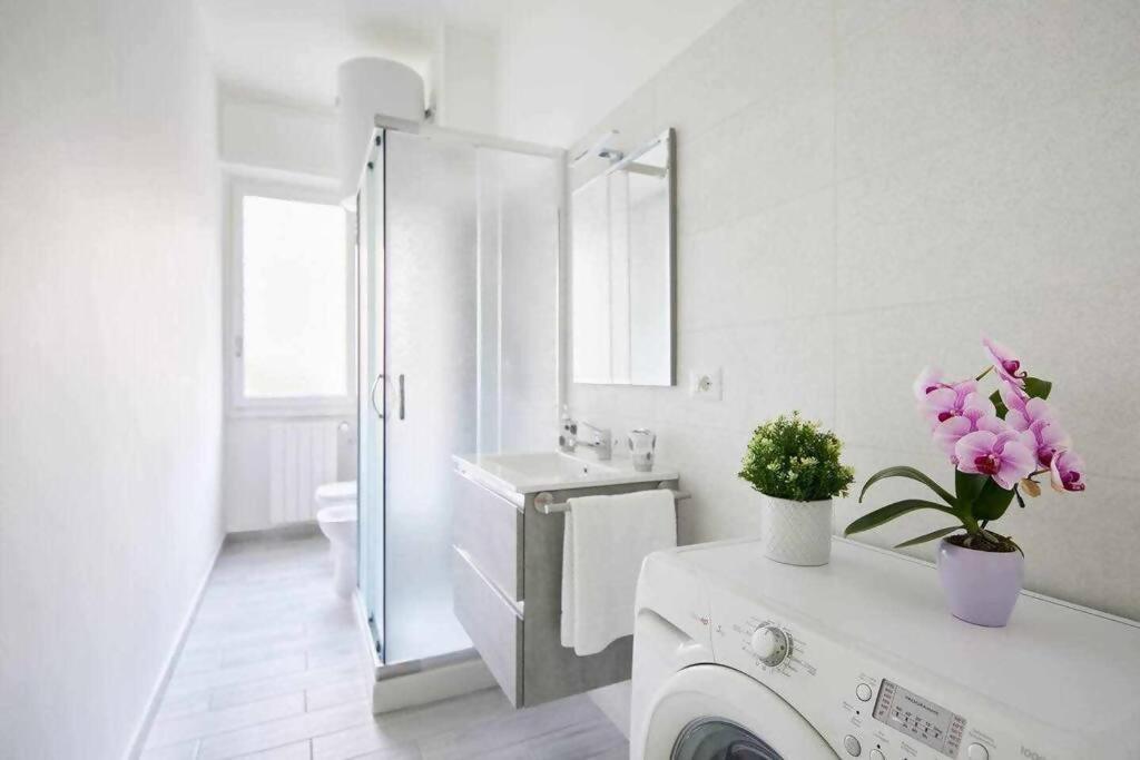 Sunny San Siro Stadio Apartment ミラノ エクステリア 写真