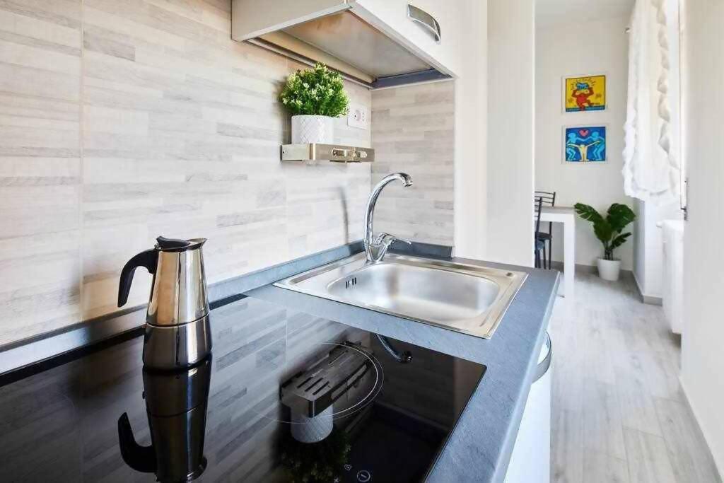 Sunny San Siro Stadio Apartment ミラノ エクステリア 写真